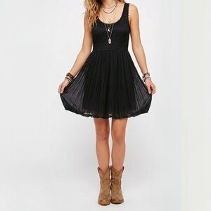 Whimsigoth Y2K Babydoll MATERIAL GIRL Black Lace Pleated Skirt Summer Dress